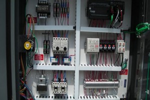 تجهیزات مختلف تابلو برق صنعتی